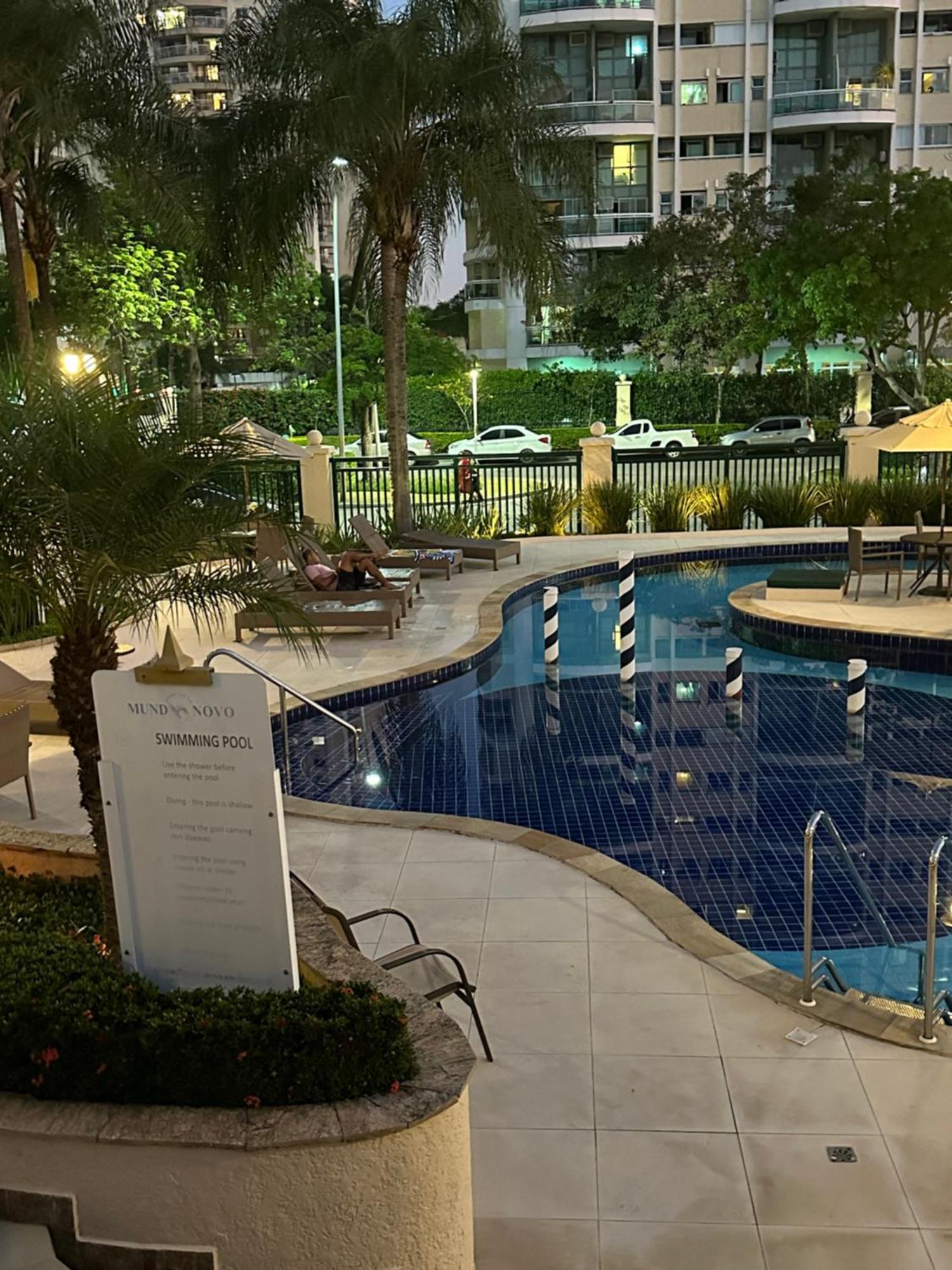 Barra Da Tijuca - 9 - Flat Premium Com Cozinha, Fogao Cooktop, Geladeira Grande, Smart Tv Grande, Lindo E Muitissimo Confortavel, Balsa Para A Praia Gratis E Estacionamento Gratuito Río de Janeiro Exterior foto